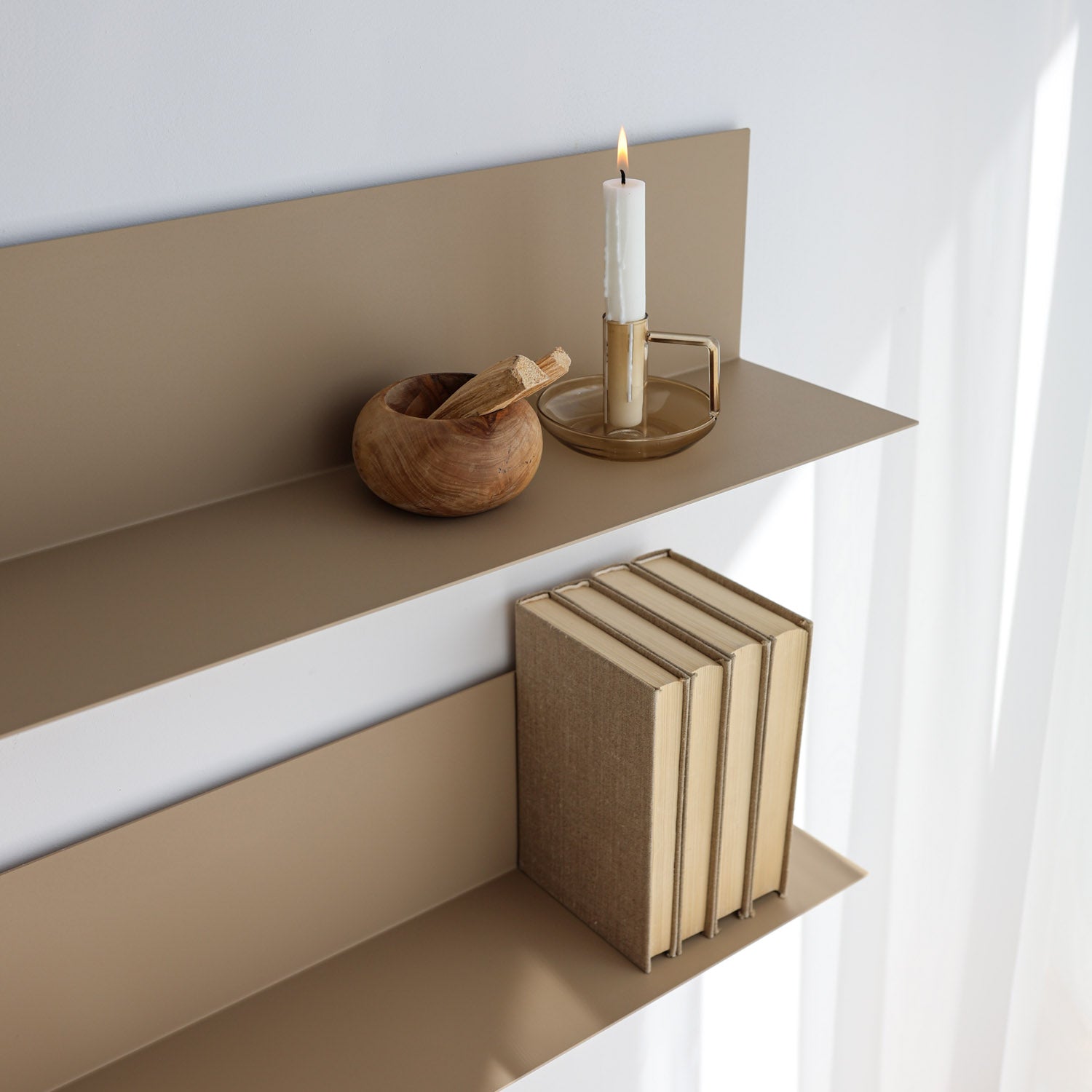 Vega - Mensola da parete minimalista