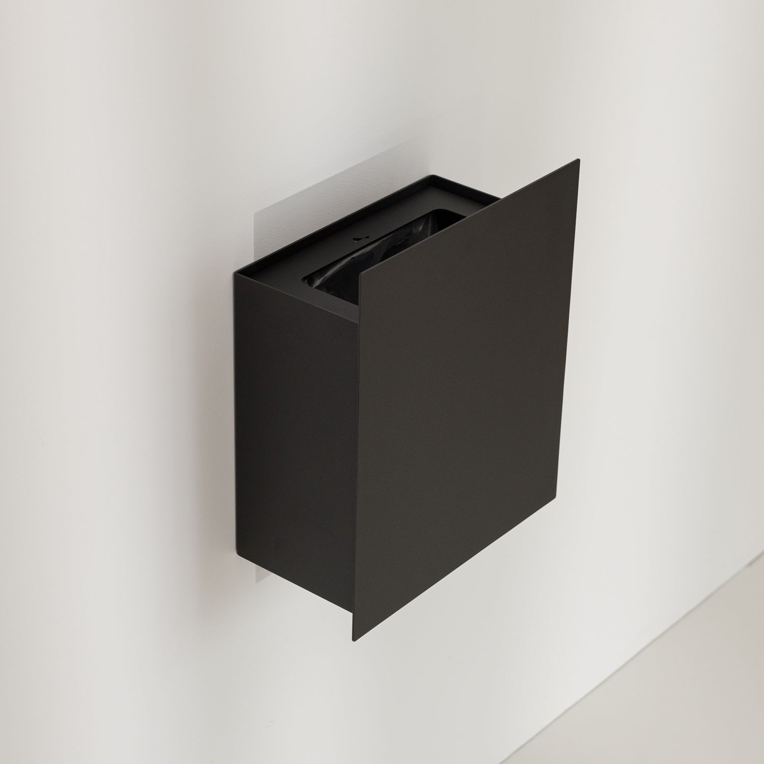 Binnea – Wall-Mounted Bin