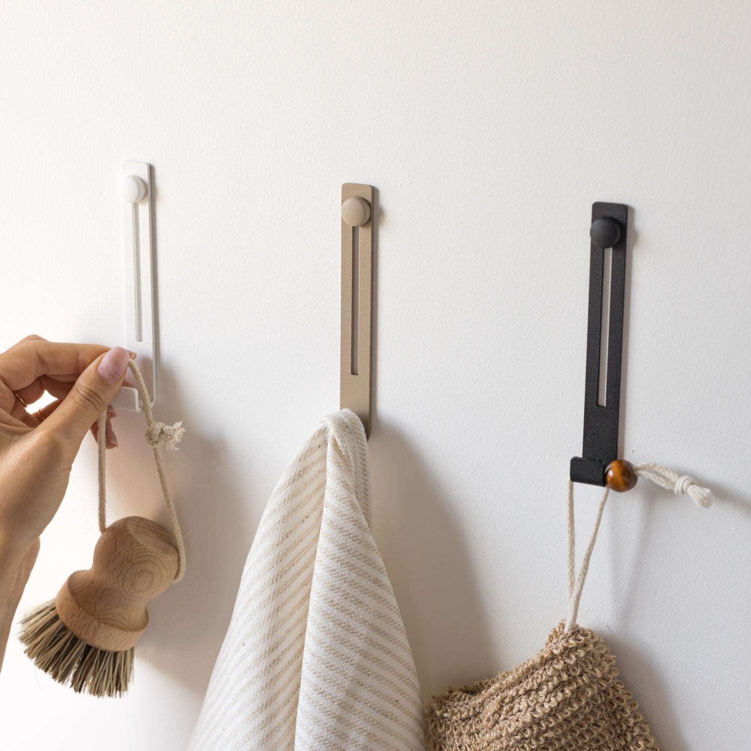 Pales - wall hook