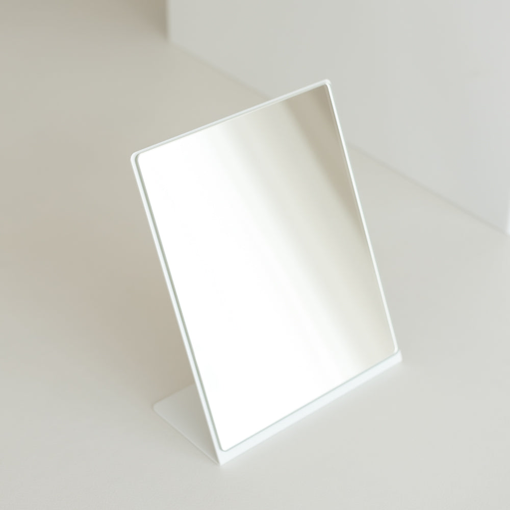 Annea - cosmetic mirror