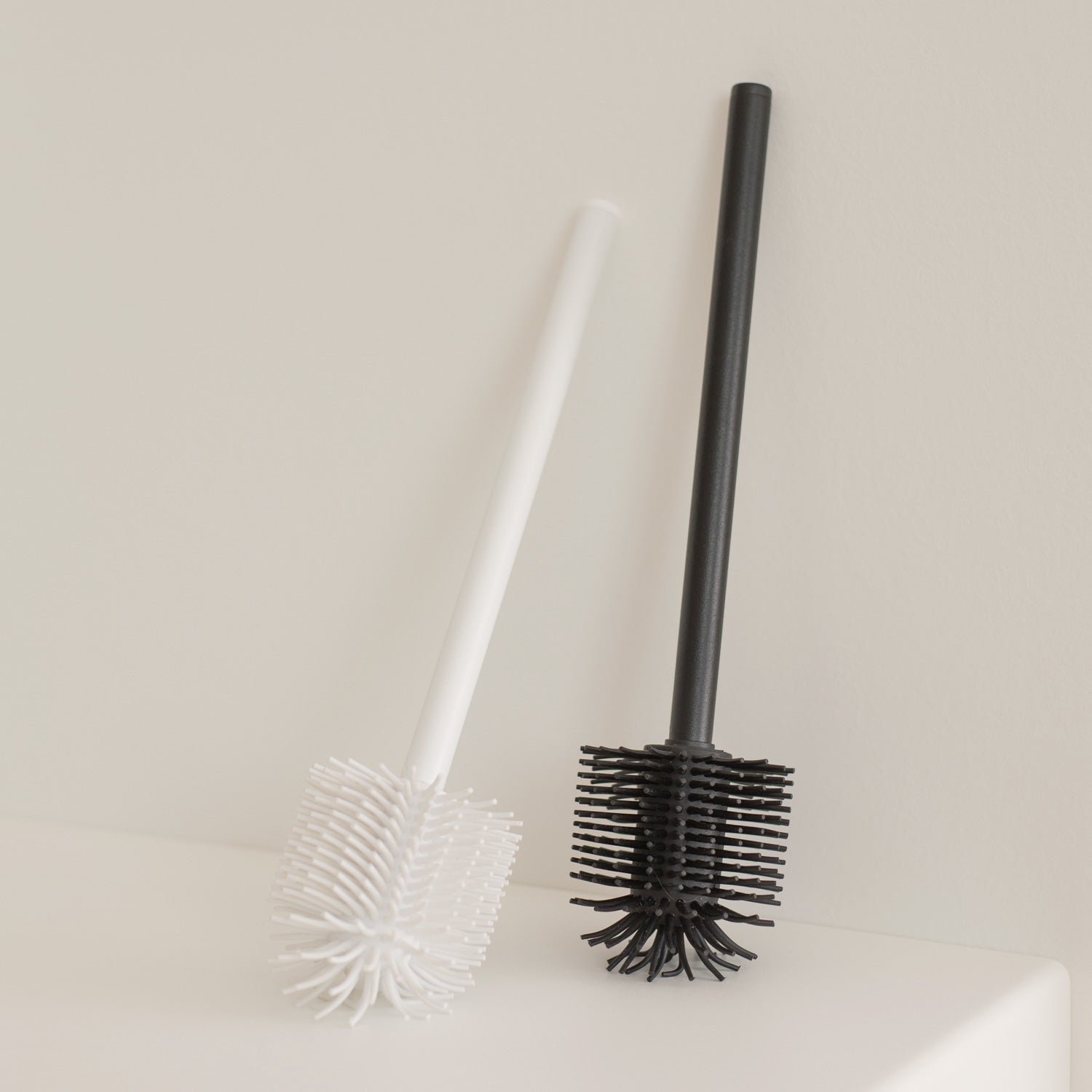 Modern toilet brush replacement 