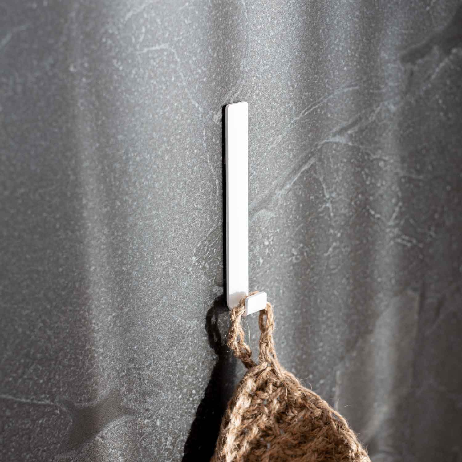 white kitchen no drilling hook