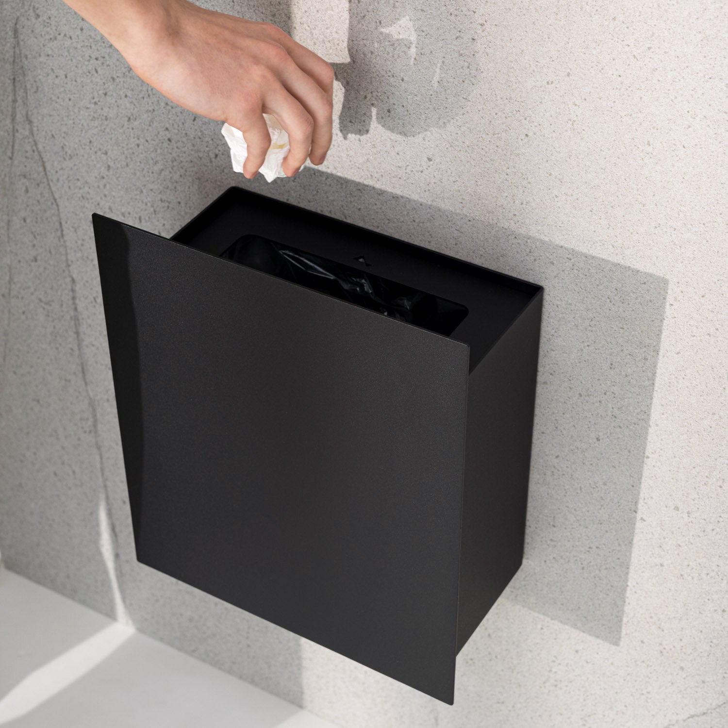 Binnea – Wall-Mounted Bin