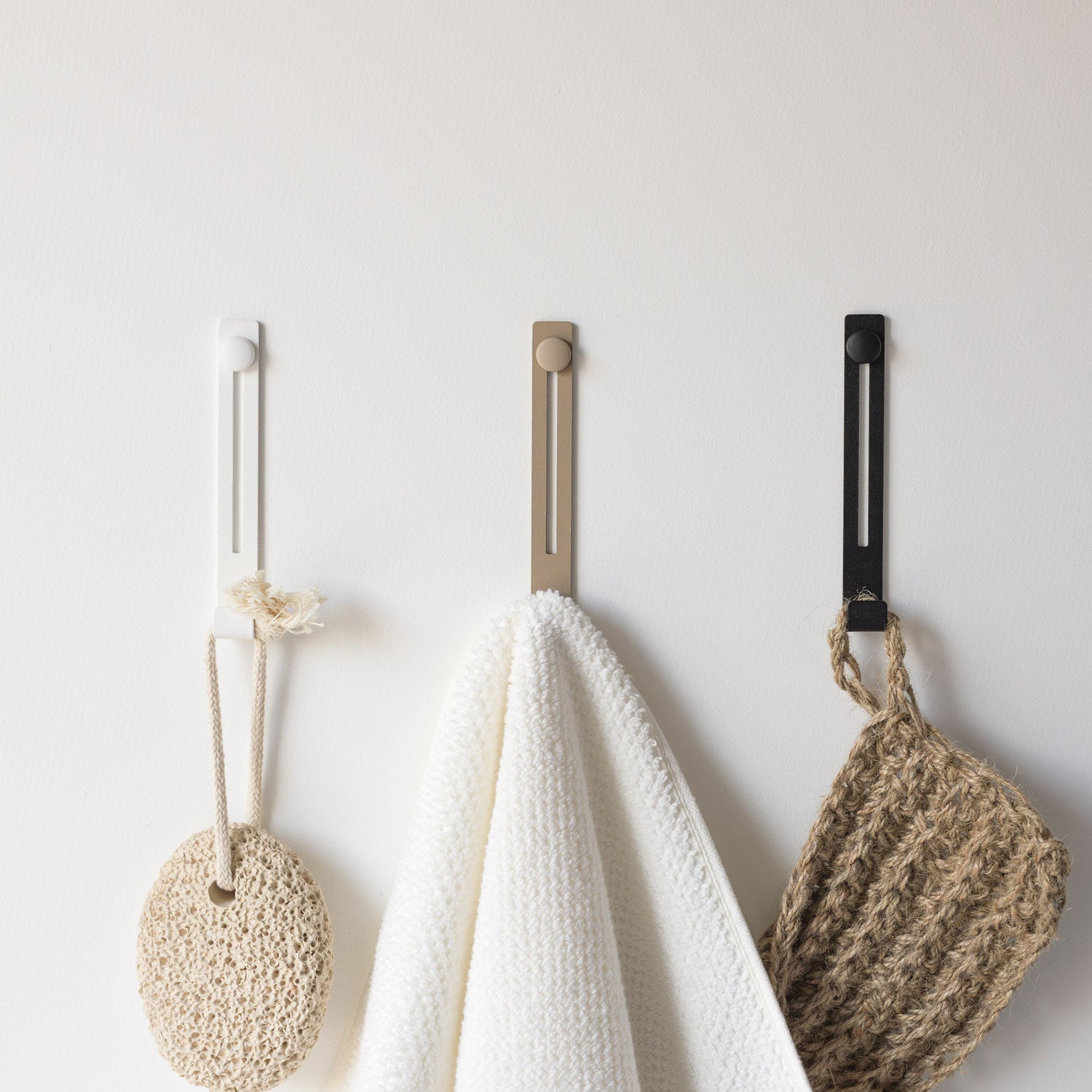 Pales - wall hook