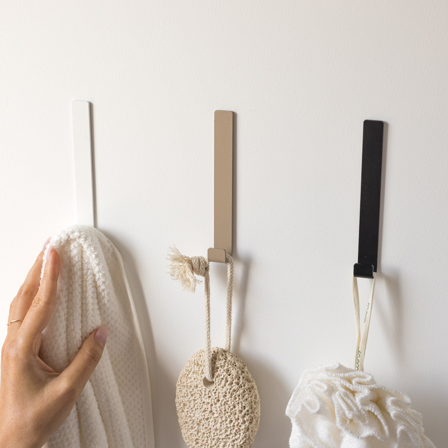 Pales - wall hook