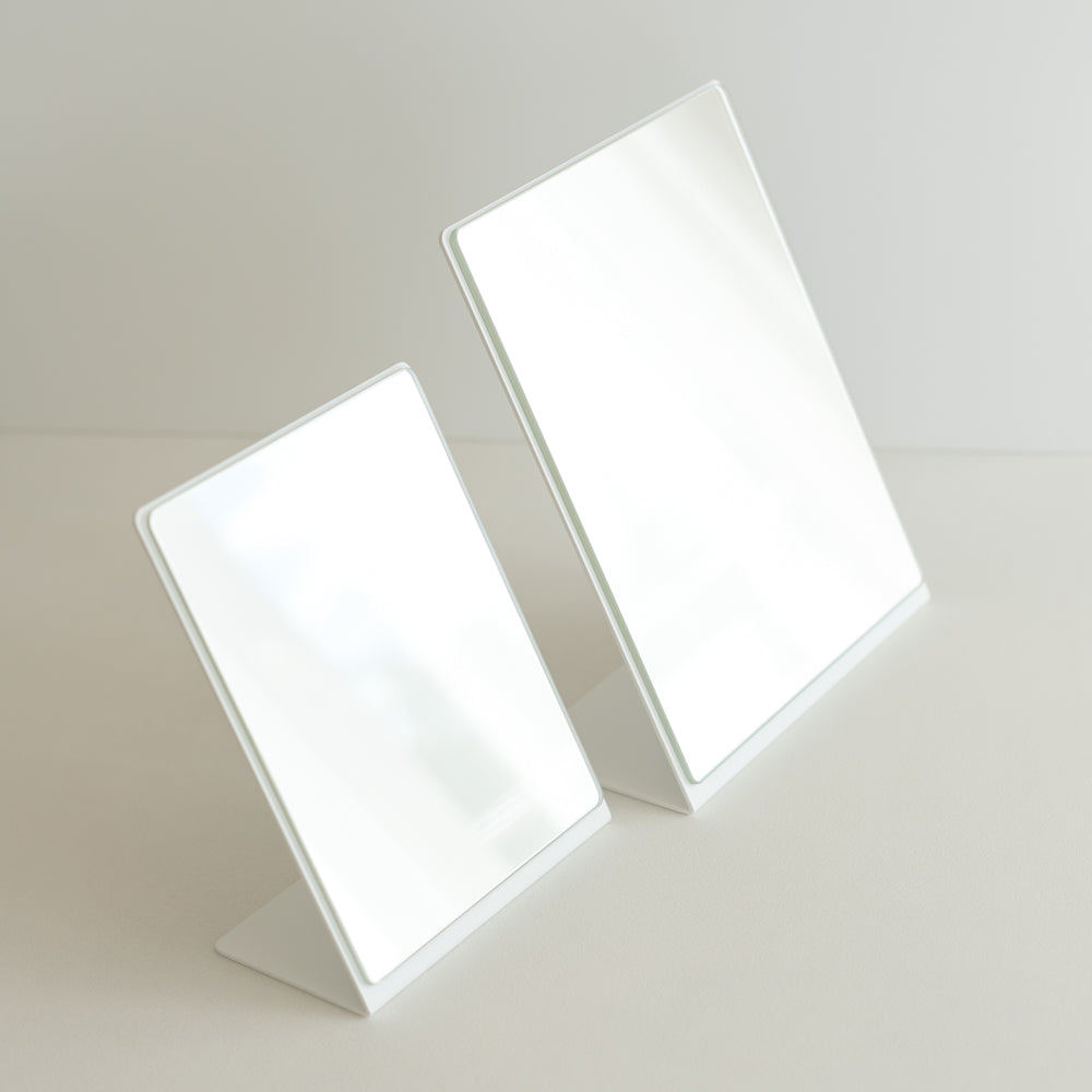 Annea - cosmetic mirror